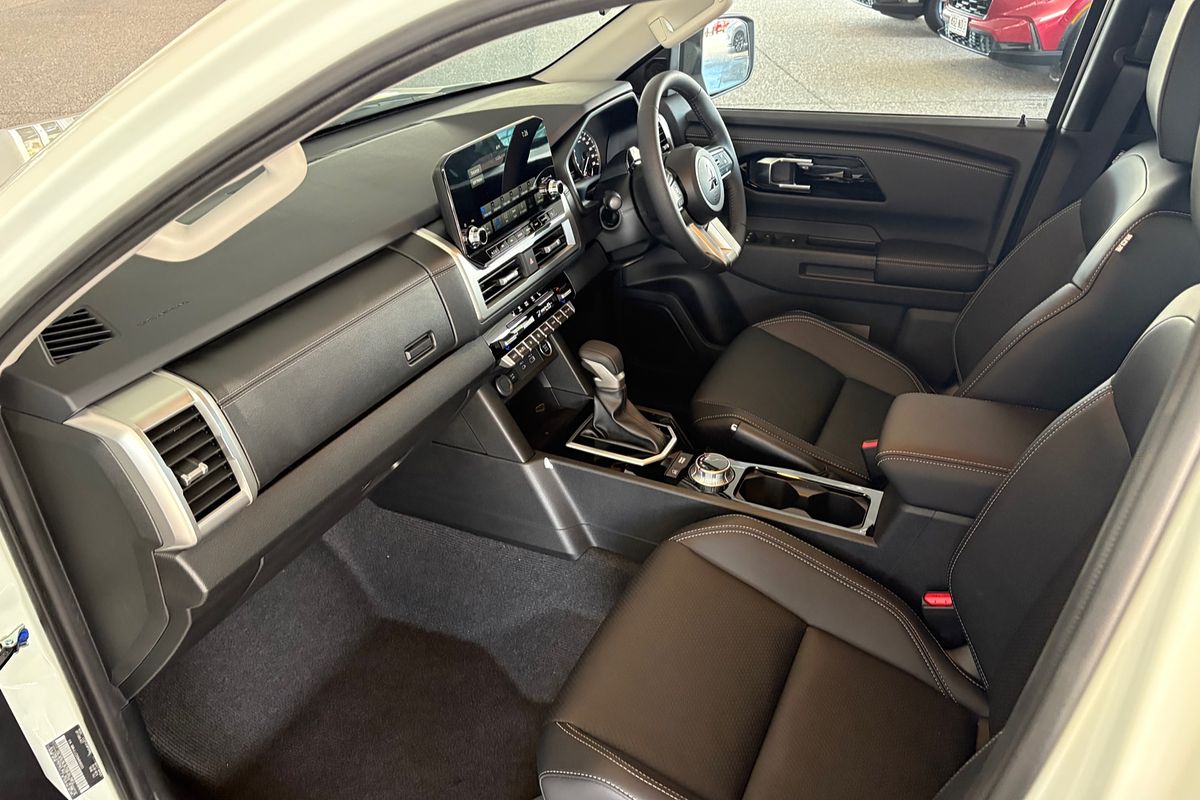 2025 Mitsubishi Triton GLS MV 4X4