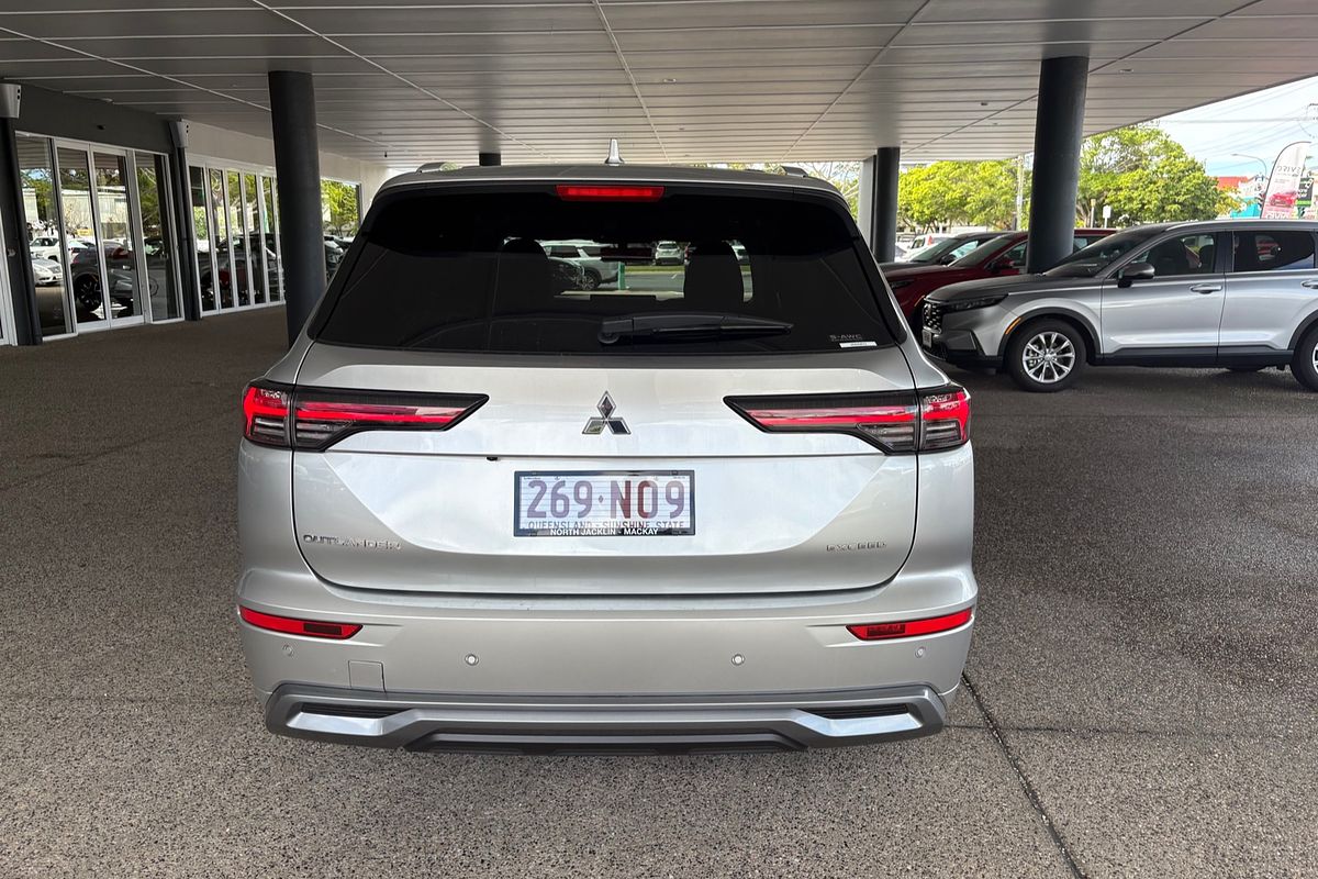 2025 Mitsubishi Outlander Exceed ZM