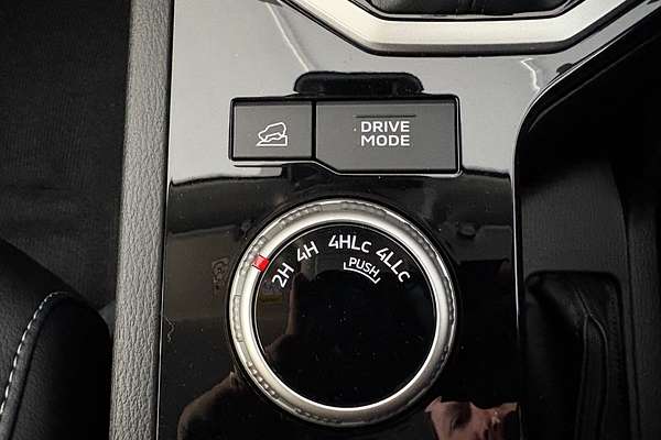 2025 Mitsubishi Triton GLS MV 4X4