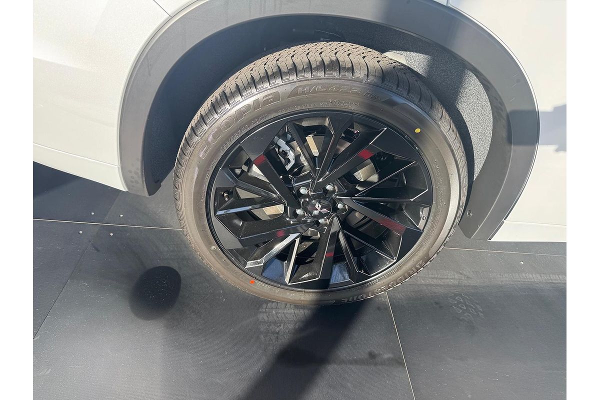 2024 Mitsubishi Outlander PHEV GSR ZM