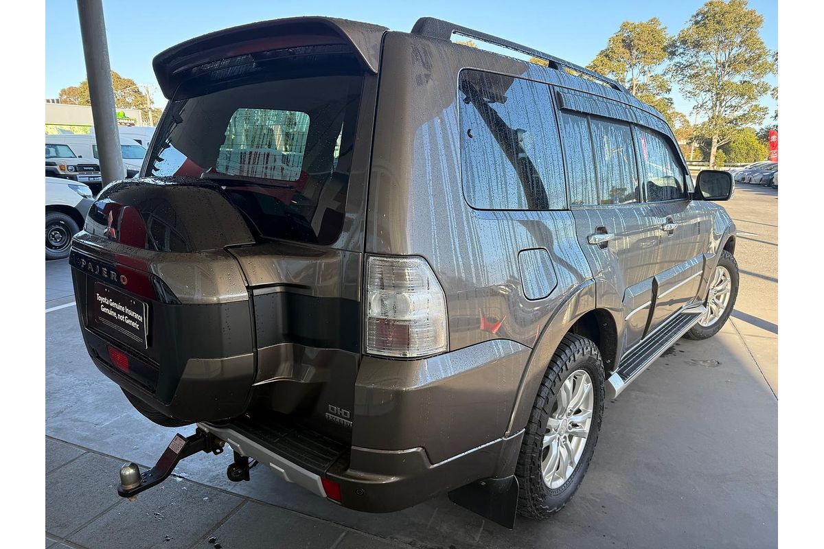 2014 Mitsubishi Pajero Exceed NX