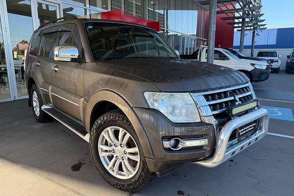 2014 Mitsubishi Pajero Exceed NX