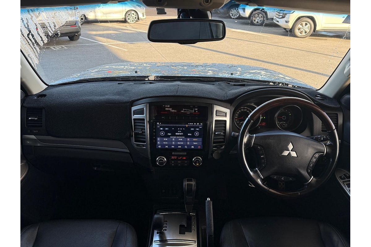 2014 Mitsubishi Pajero Exceed NX