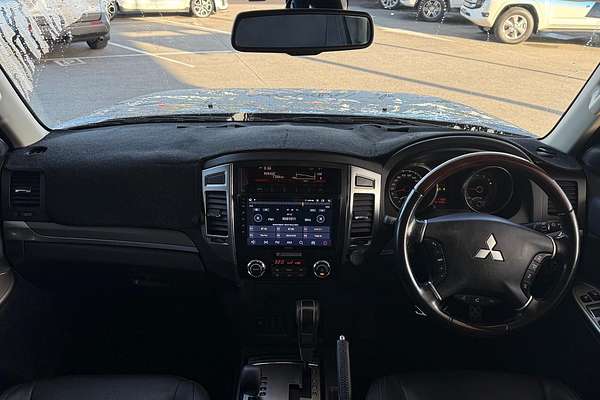 2014 Mitsubishi Pajero Exceed NX