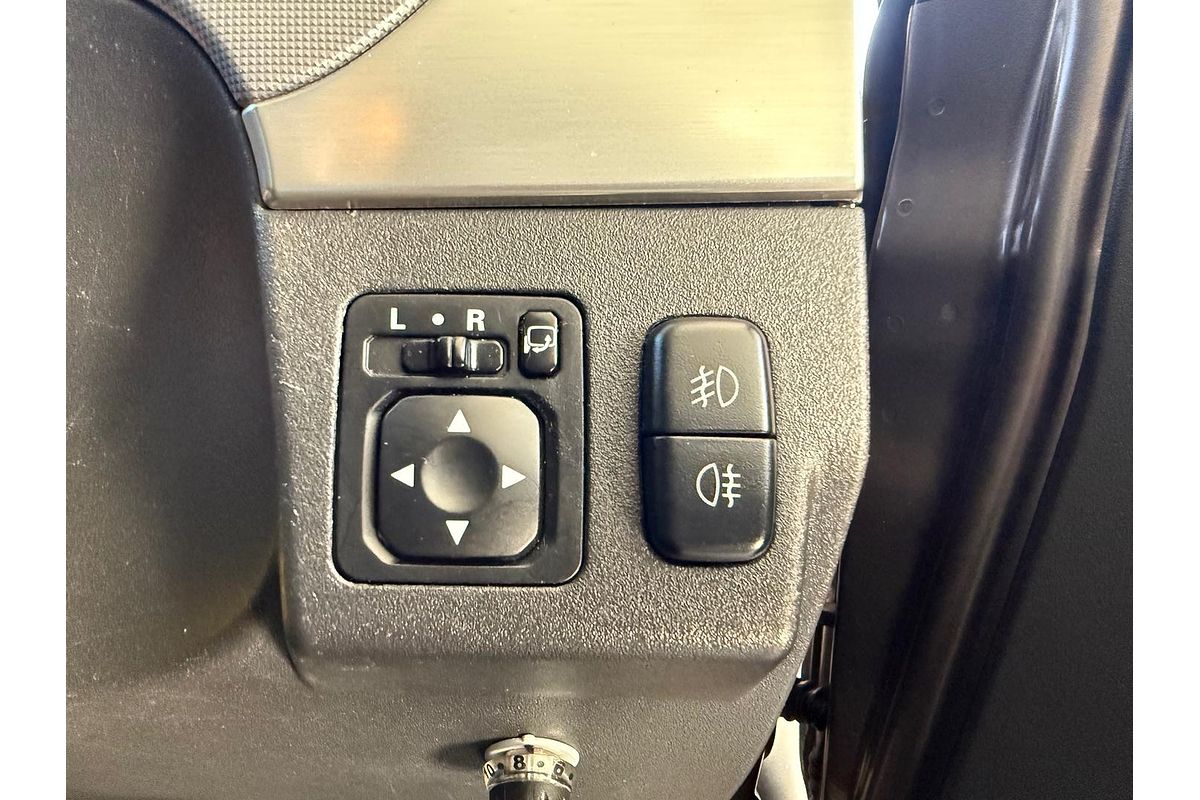 2014 Mitsubishi Pajero Exceed NX
