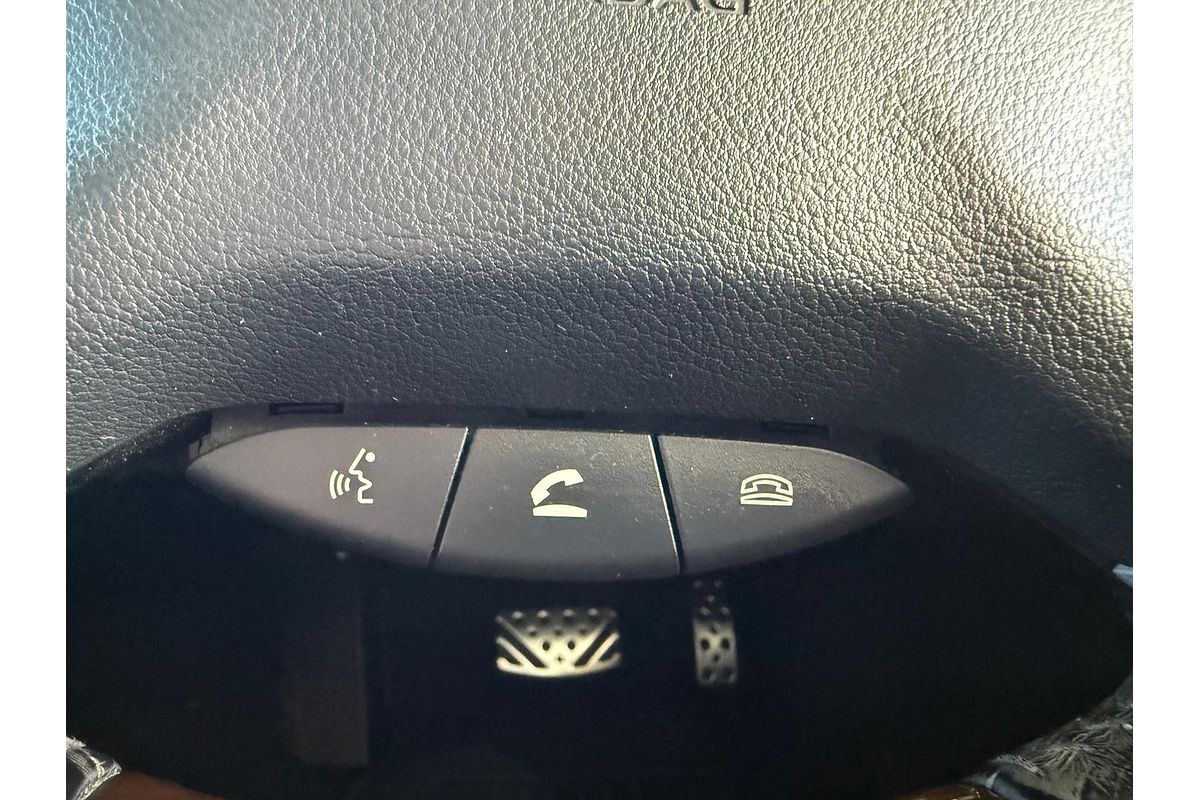 2014 Mitsubishi Pajero Exceed NX