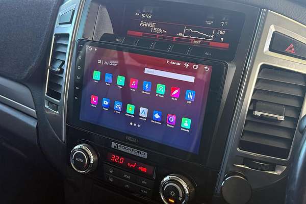 2014 Mitsubishi Pajero Exceed NX