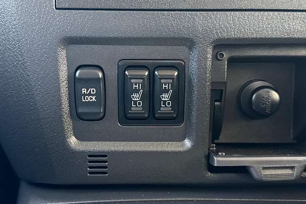 2014 Mitsubishi Pajero Exceed NX