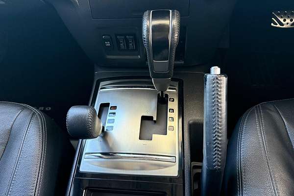 2014 Mitsubishi Pajero Exceed NX