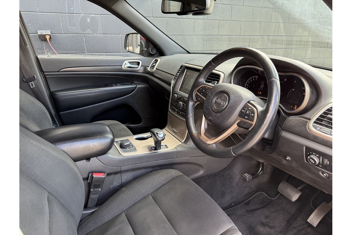 2013 Jeep Grand Cherokee Laredo WK