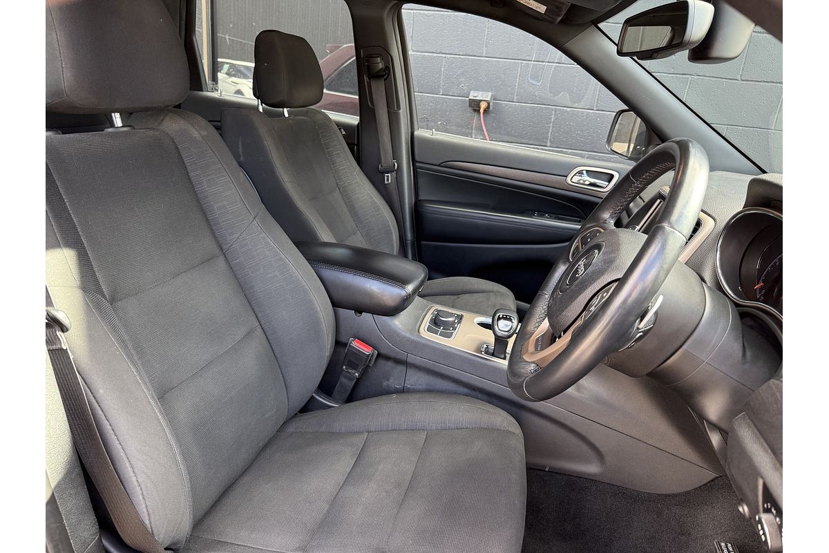 2013 Jeep Grand Cherokee Laredo WK