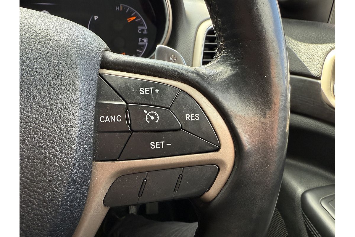 2013 Jeep Grand Cherokee Laredo WK