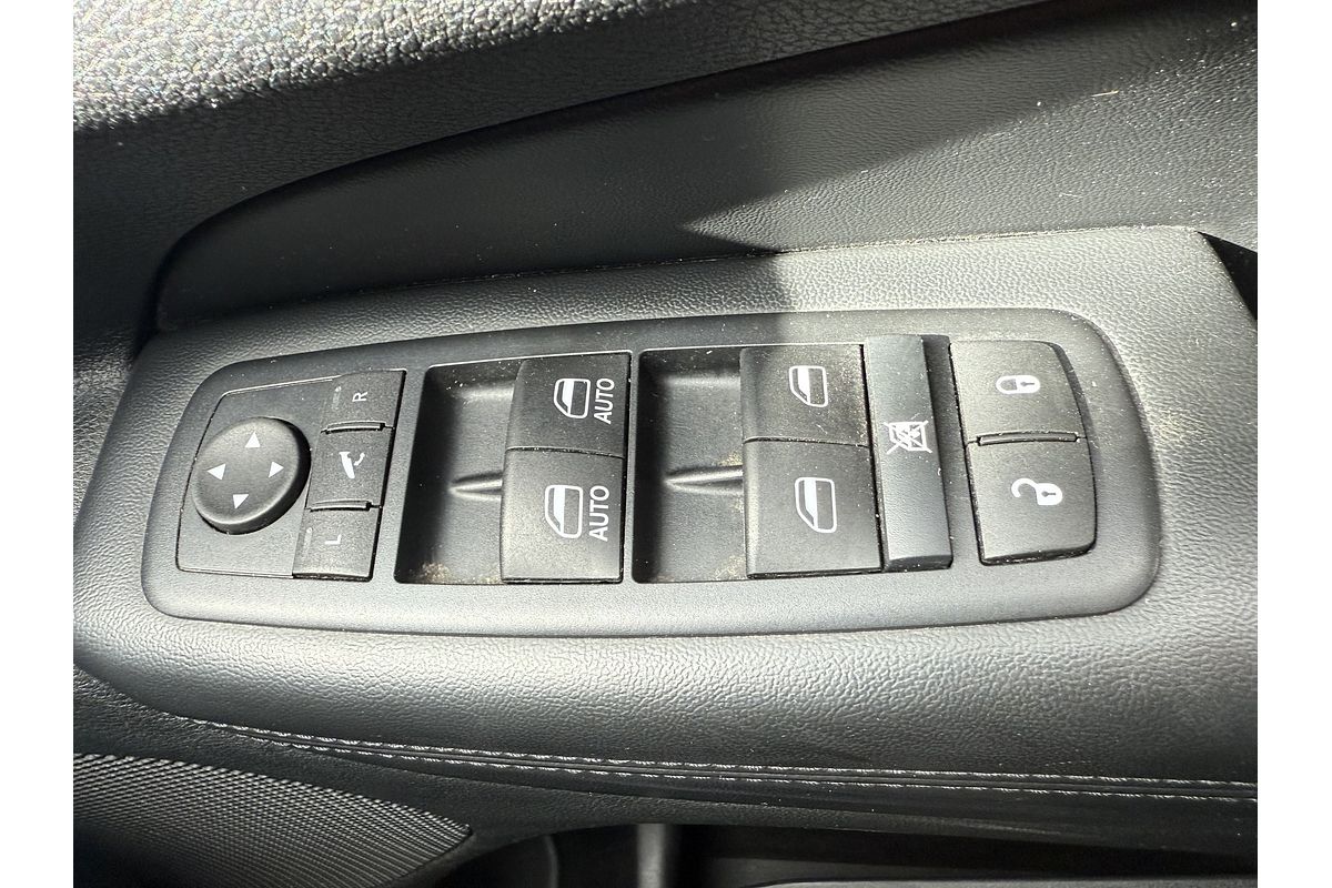 2013 Jeep Grand Cherokee Laredo WK
