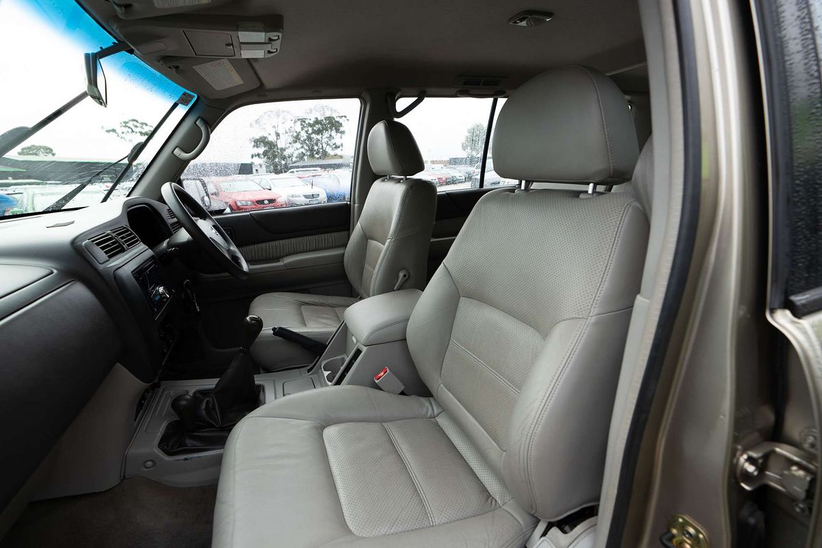 2003 Nissan Patrol ST-L GU III