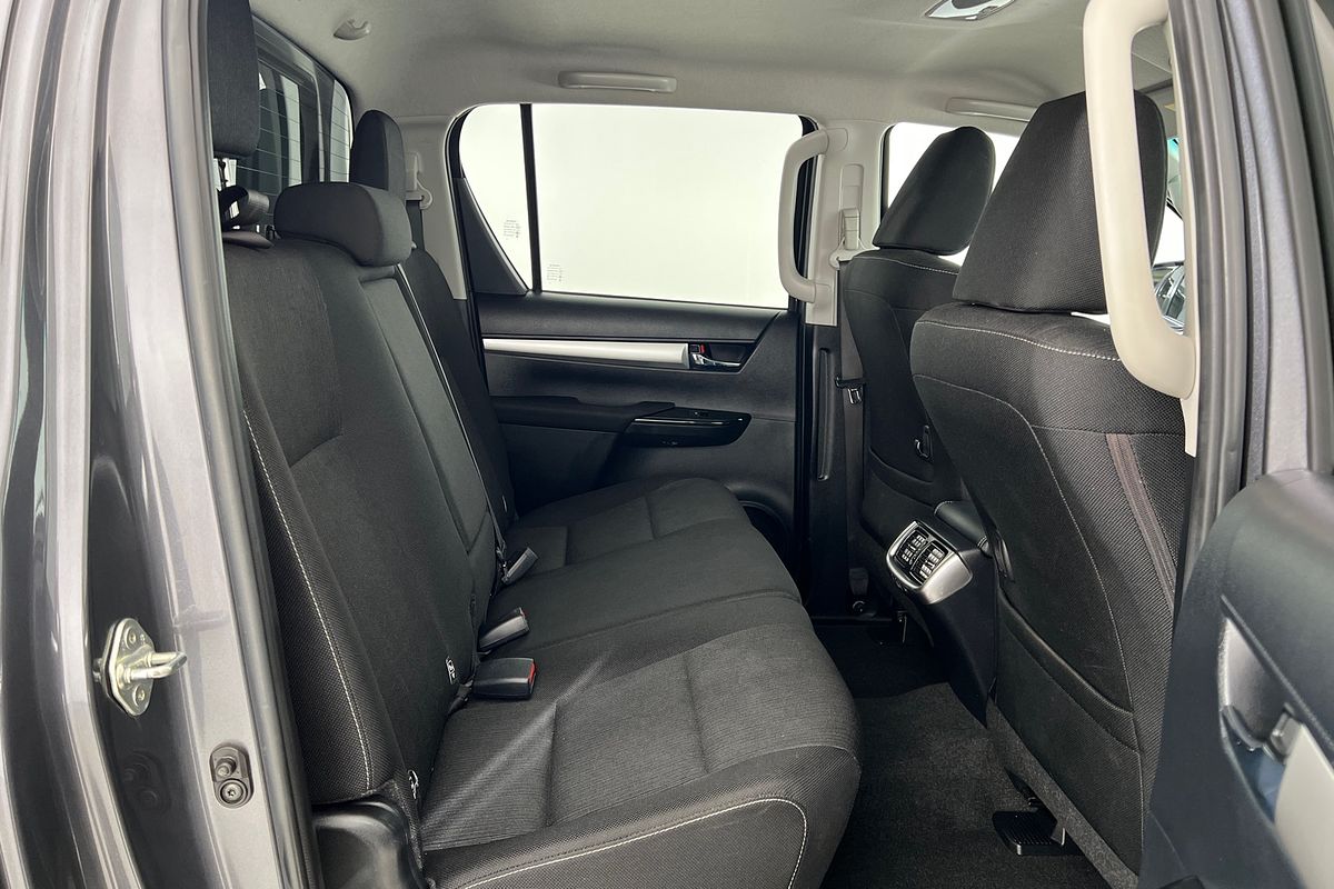 2021 Toyota Hilux SR5 GUN126R 4X4
