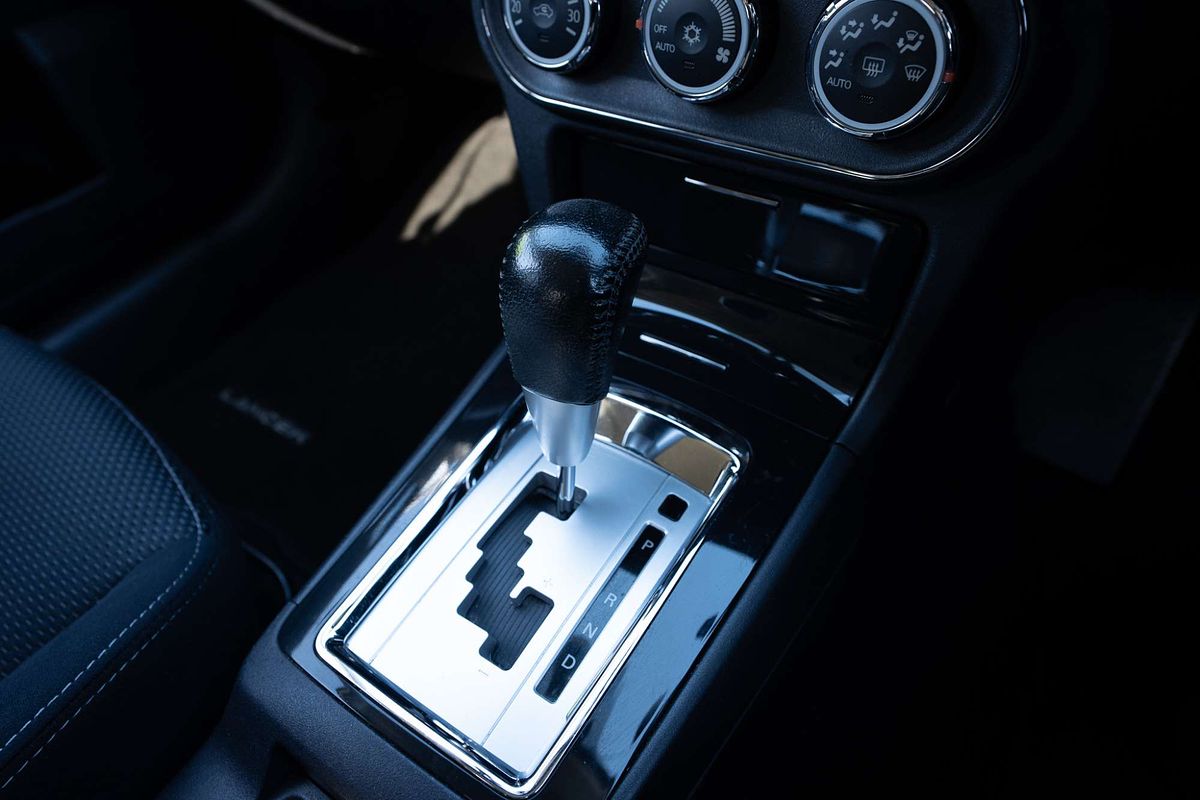 2014 Mitsubishi Lancer ES CJ