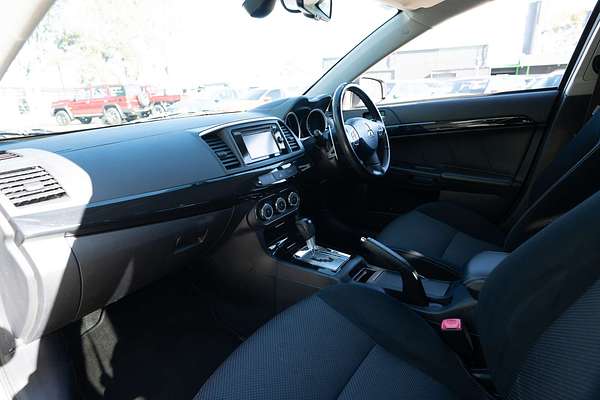 2014 Mitsubishi Lancer ES CJ