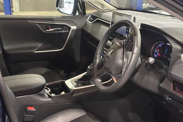 2020 Toyota RAV4 Cruiser AXAH52R