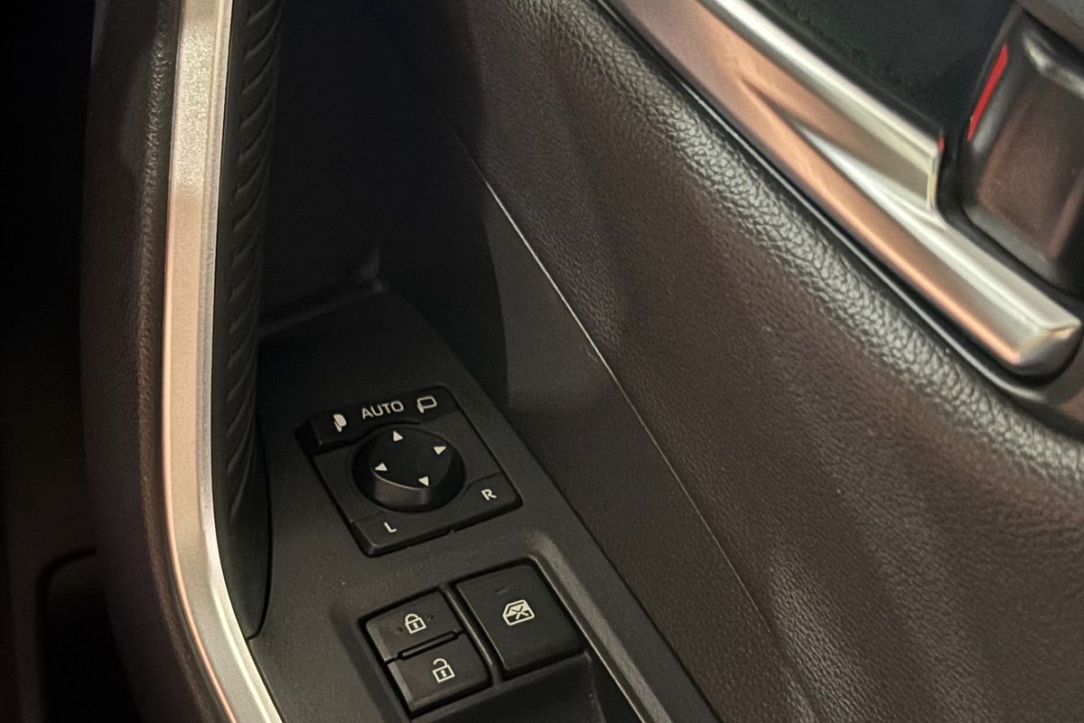 2020 Toyota RAV4 Cruiser AXAH52R