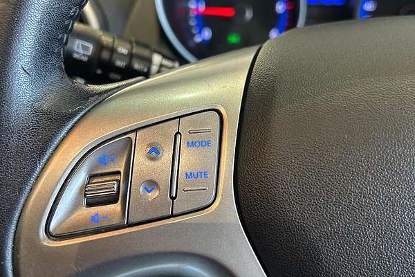 2011 Hyundai ix35 Highlander LM