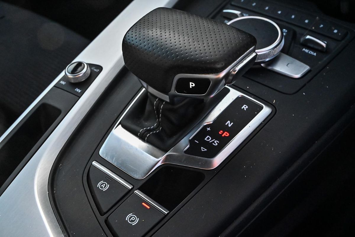 2016 Audi A4 sport B9