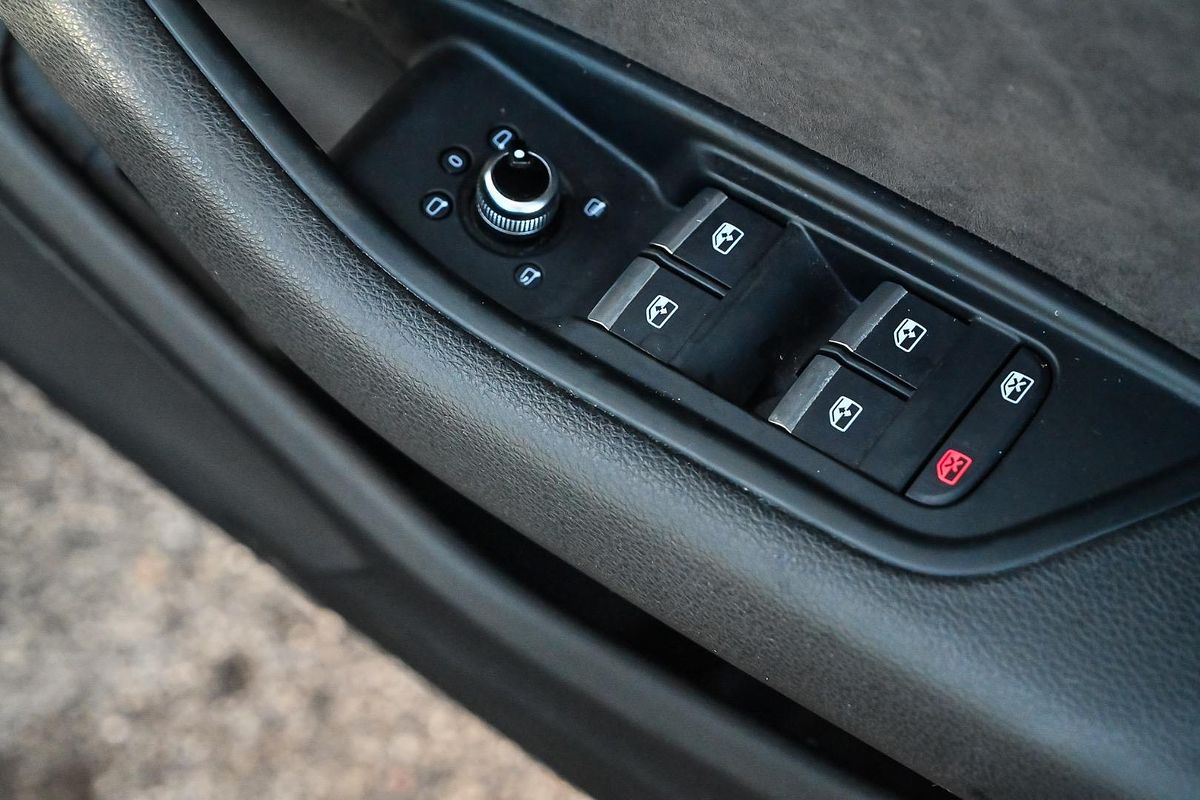2016 Audi A4 sport B9