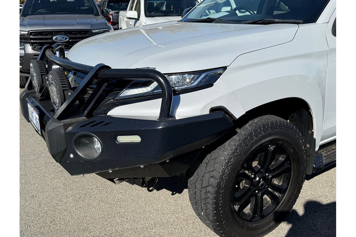 2021 Mitsubishi Triton GSR MR 4X4