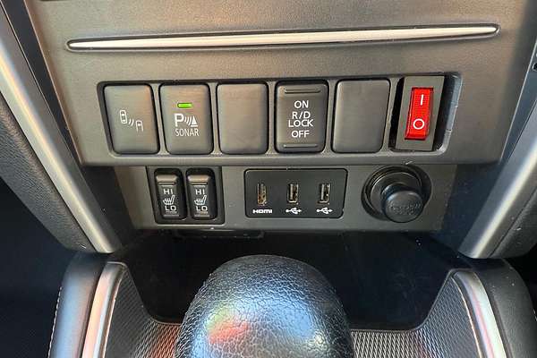 2021 Mitsubishi Triton GSR MR 4X4