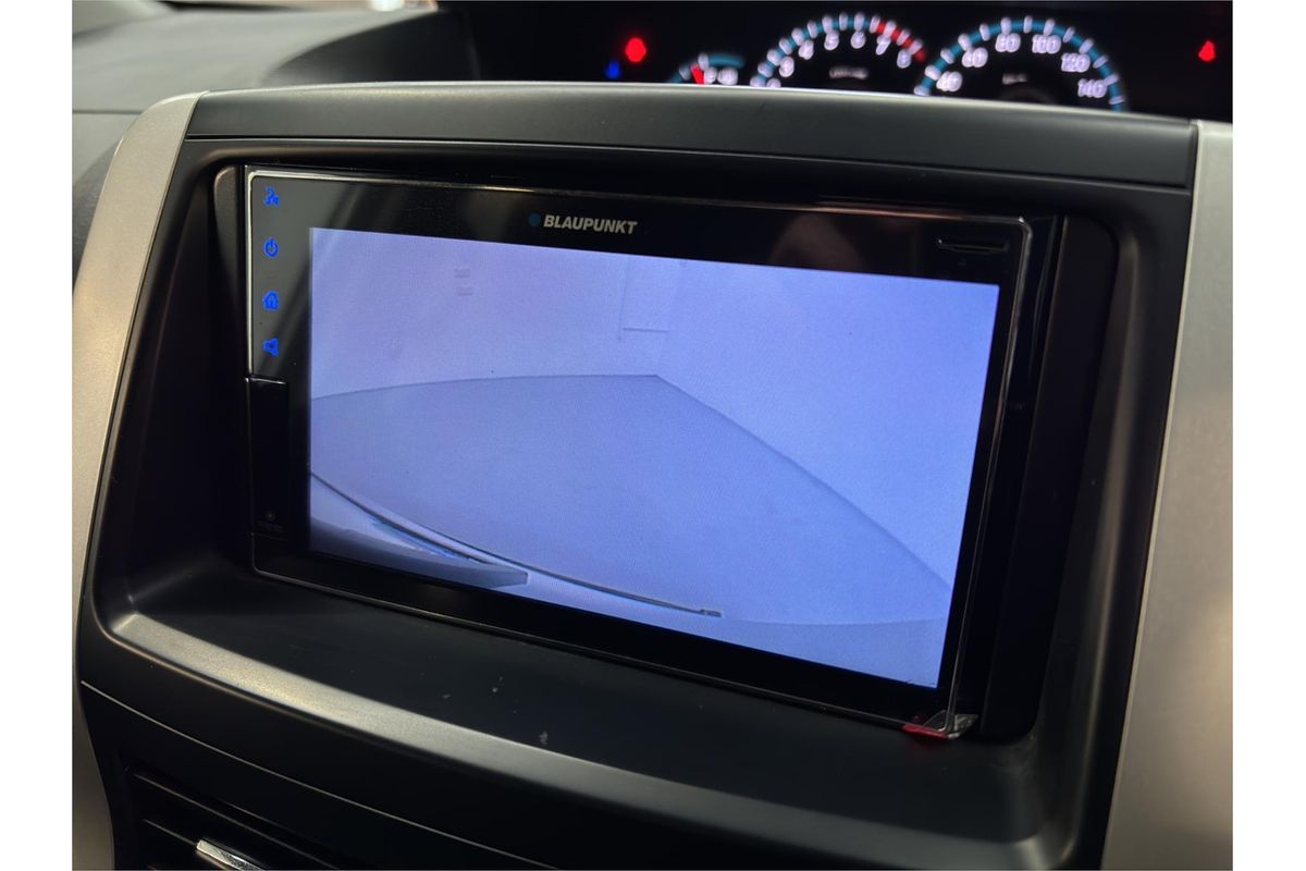 2011 Toyota Noah X L SELECTION SLOPE TYPE 1 ZZR70G