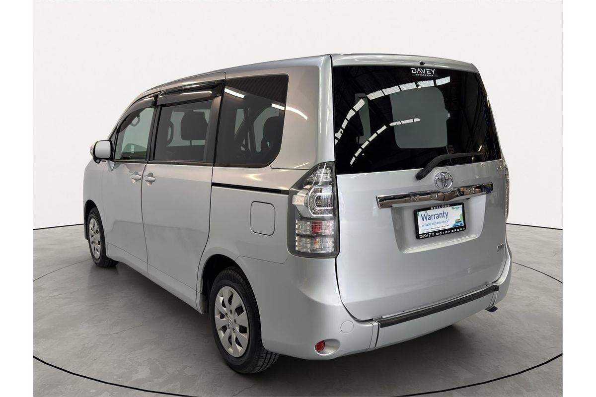 2011 Toyota Noah X L SELECTION SLOPE TYPE 1 ZZR70G