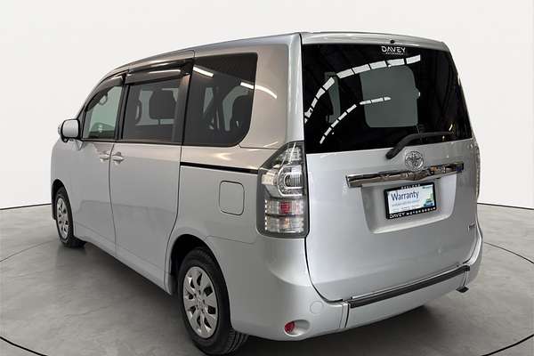 2011 Toyota Noah X L SELECTION SLOPE TYPE 1 ZZR70G