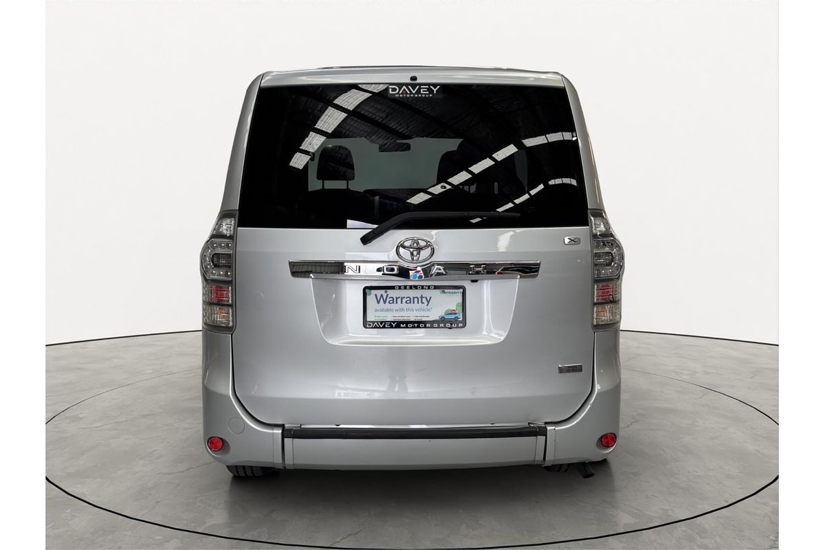 2011 Toyota Noah X L SELECTION SLOPE TYPE 1 ZZR70G