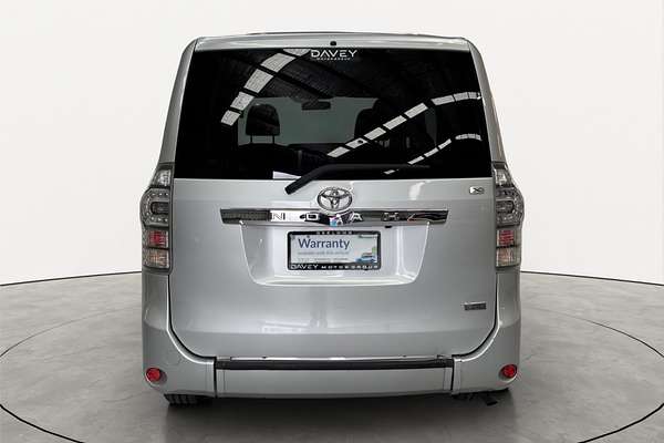 2011 Toyota Noah X L SELECTION SLOPE TYPE 1 ZZR70G