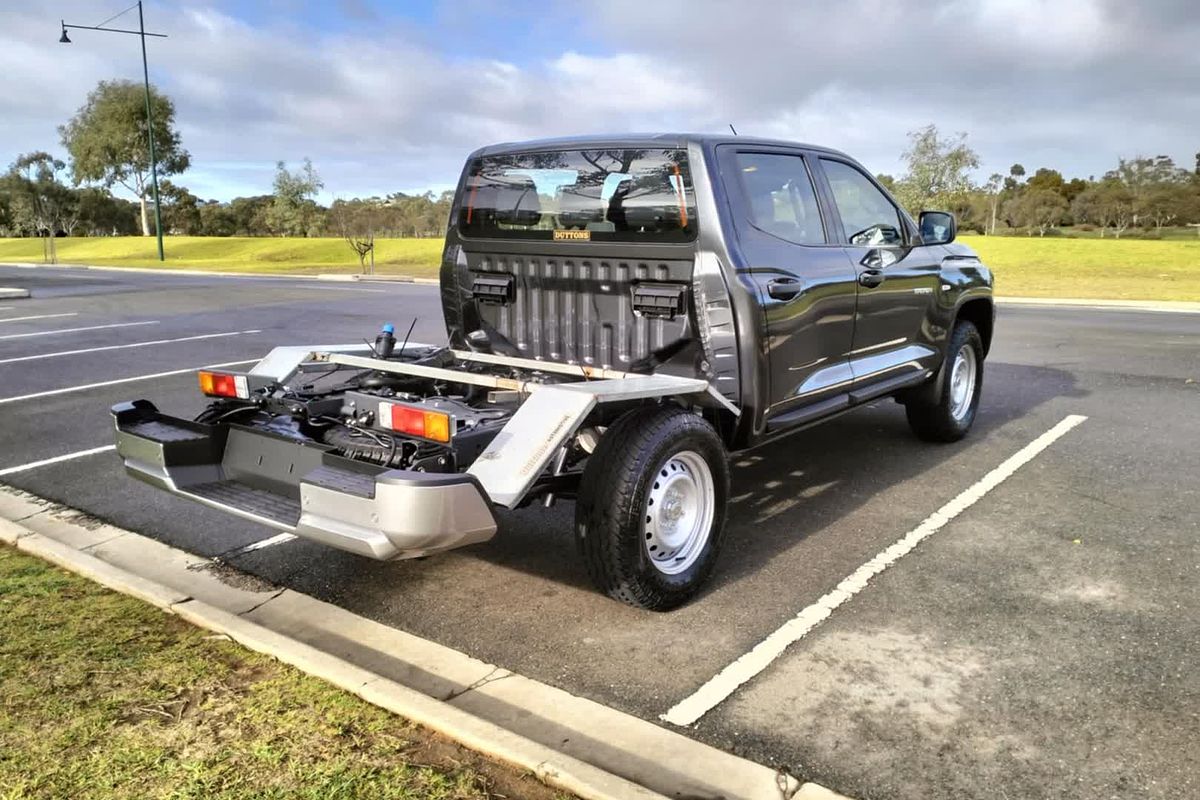 2025 Mitsubishi Triton GLX MV 4X4