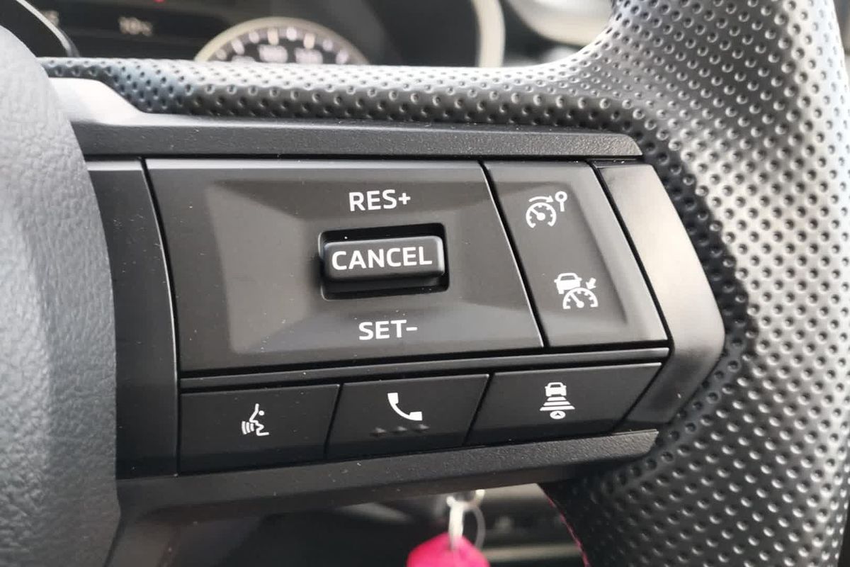 2025 Mitsubishi Triton GLX MV 4X4