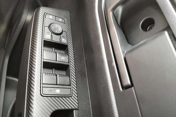 2025 Mitsubishi Triton GLX MV 4X4