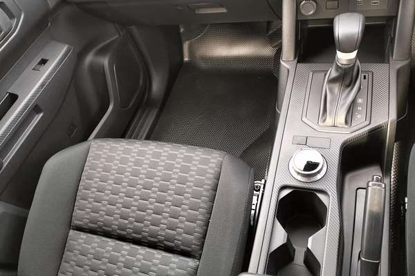 2025 Mitsubishi Triton GLX MV 4X4