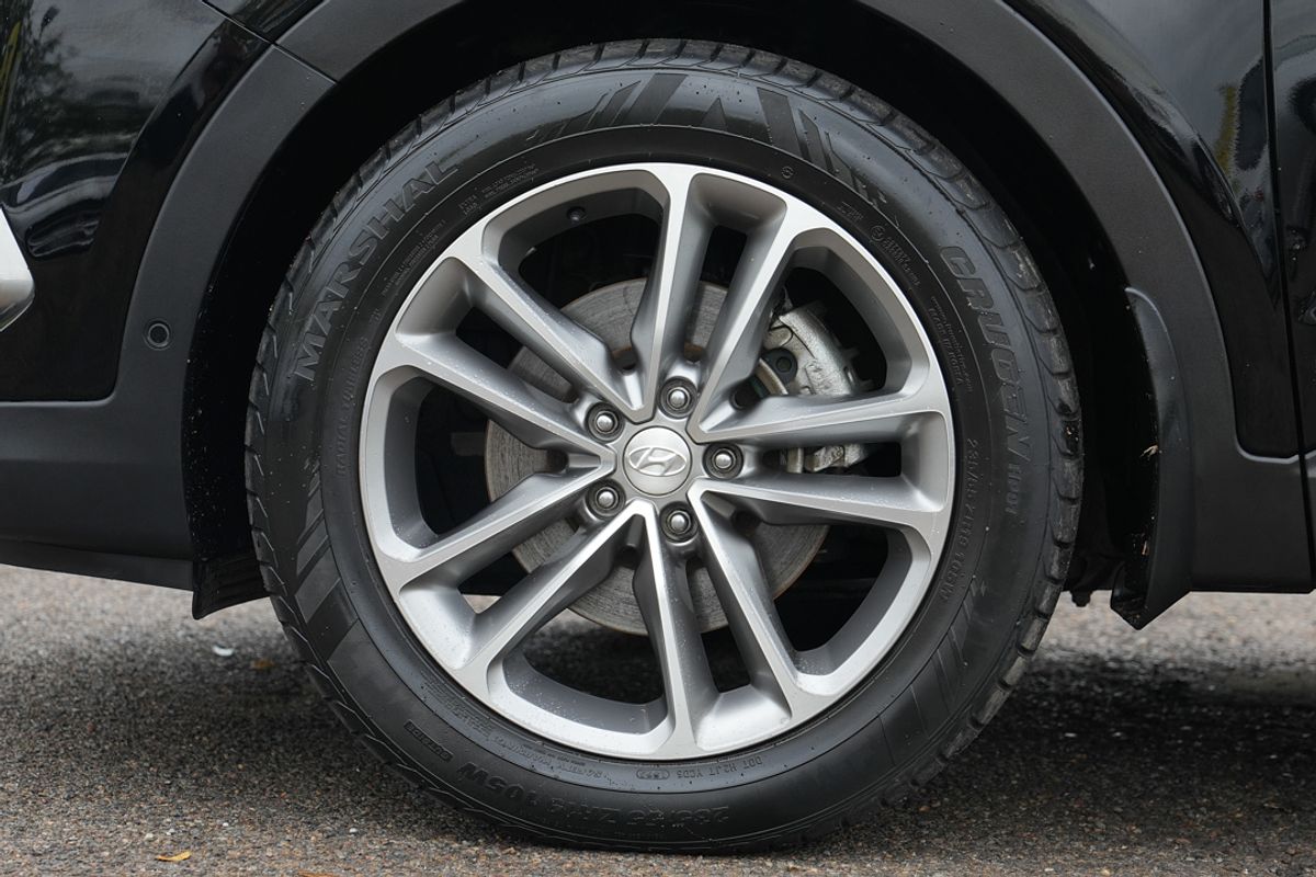 2015 Hyundai Santa Fe Highlander DM3 Series II