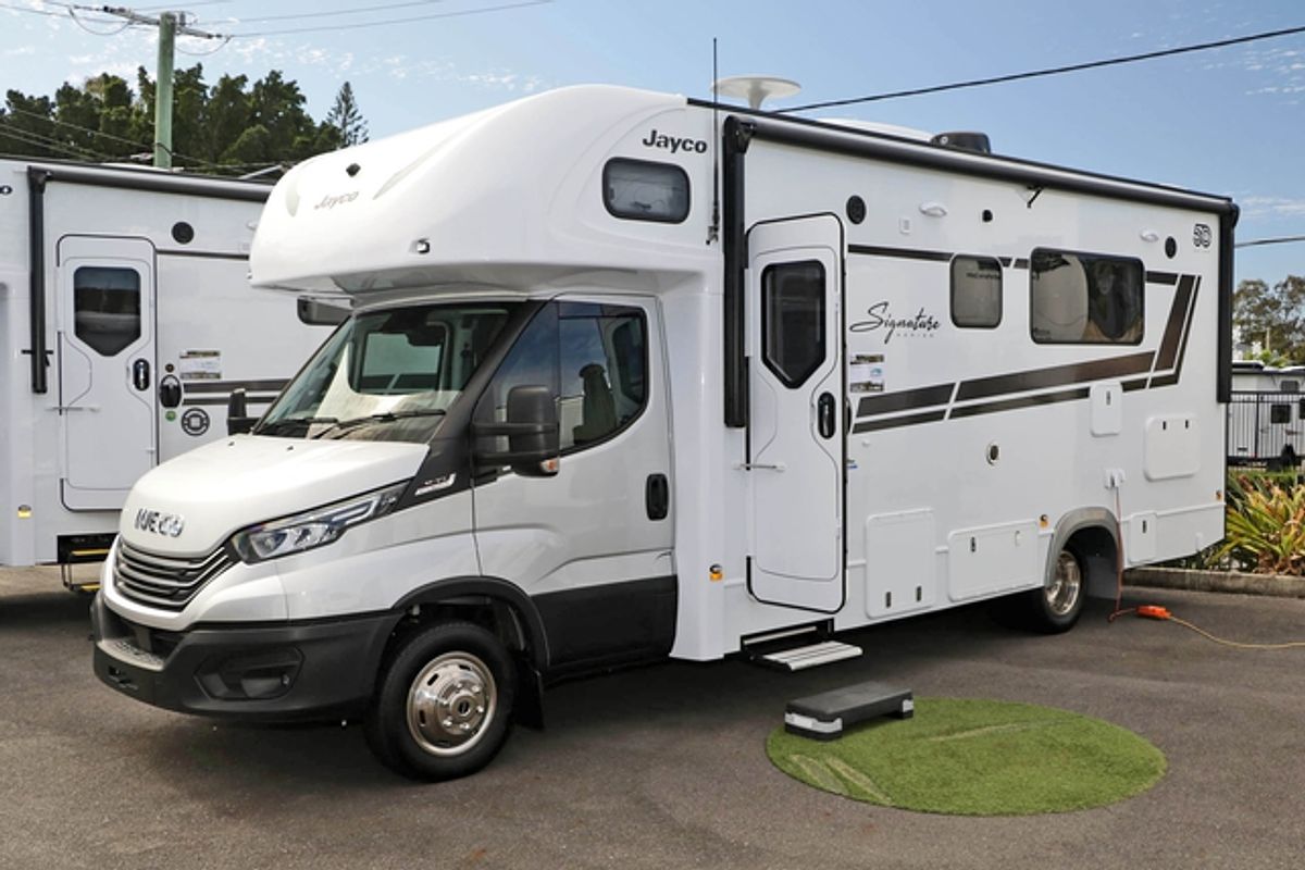 2025 Jayco SIGNATURE MOTORHOME IV.25-5B.SG-MY25