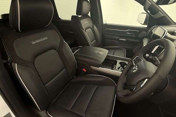 2025 RAM 1500 Laramie Sport Hurricane SO RamBox DT 4X4 SWB