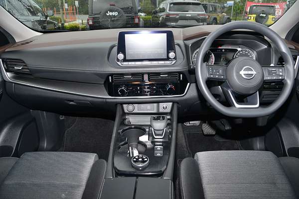 2024 Nissan X-TRAIL ST T33