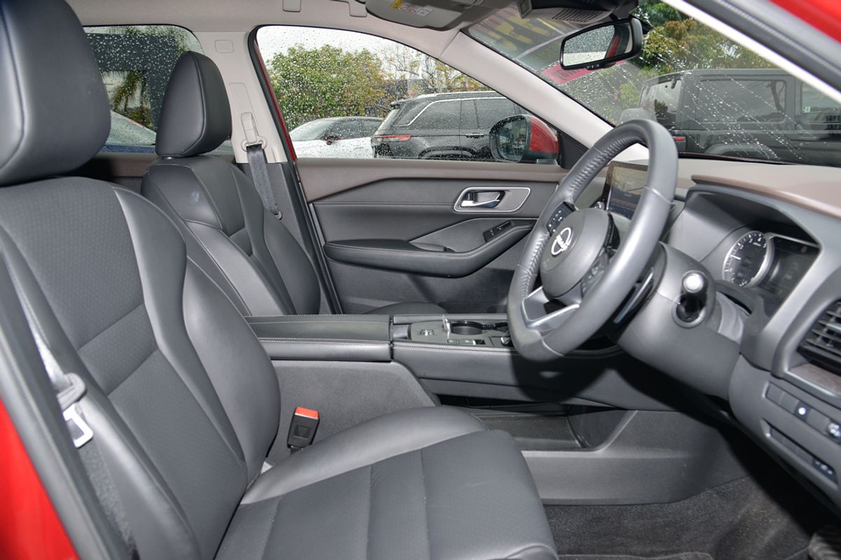 2024 Nissan X-TRAIL ST-L T33