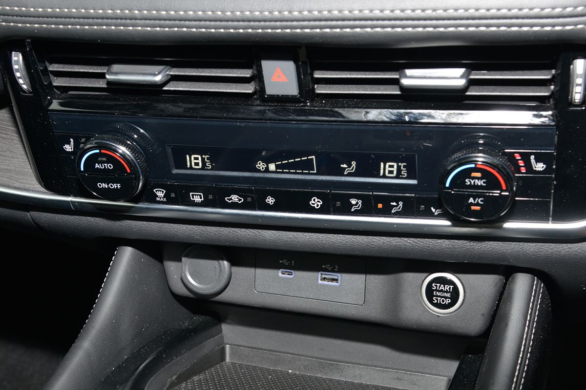 2024 Nissan X-TRAIL ST-L T33