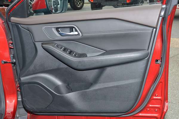 2024 Nissan X-TRAIL ST-L T33