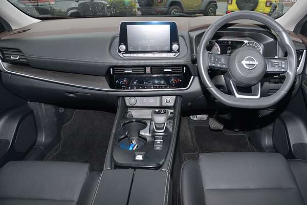 2024 Nissan X-TRAIL ST-L T33