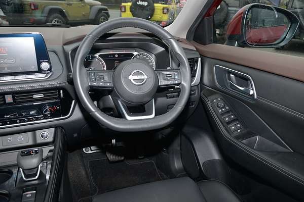 2024 Nissan X-TRAIL ST-L T33