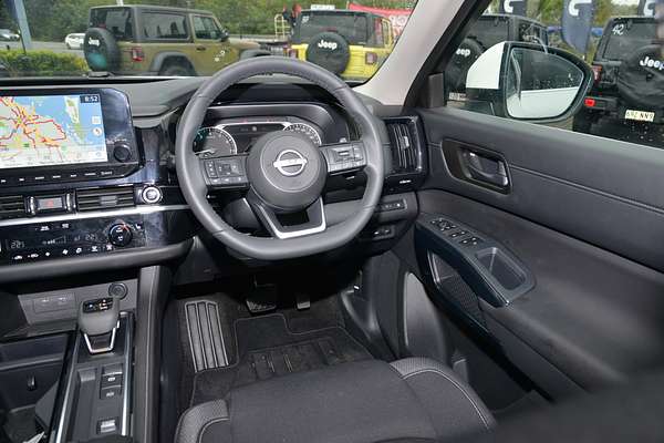 2024 Nissan Pathfinder ST-L R53