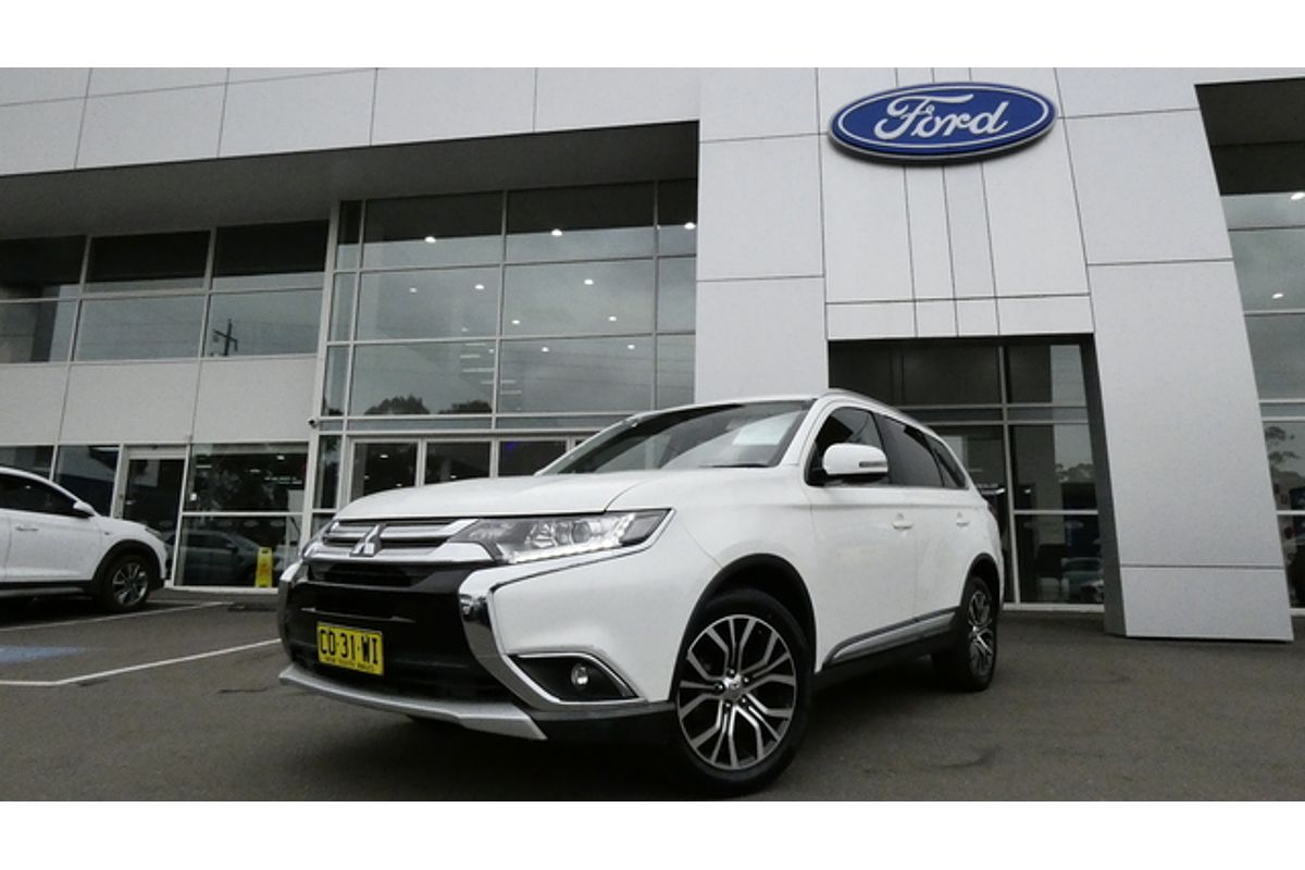 2016 Mitsubishi Outlander LS Safety Pack ZK