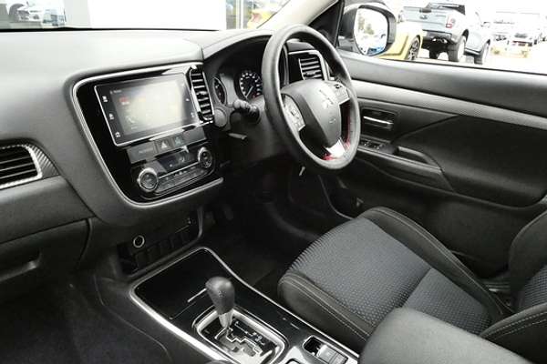 2016 Mitsubishi Outlander LS Safety Pack ZK