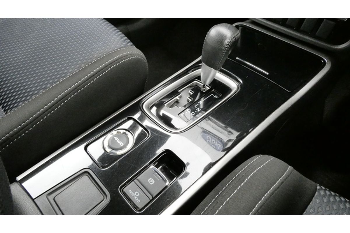 2016 Mitsubishi Outlander LS Safety Pack ZK